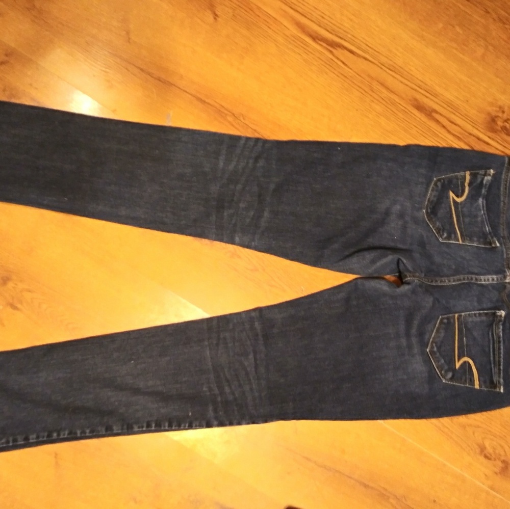American eagle cute butt pocket jeans size 8